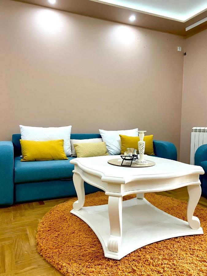 Apartman Diana สเรมสกา มิโตรวิตซา ภายนอก รูปภาพ