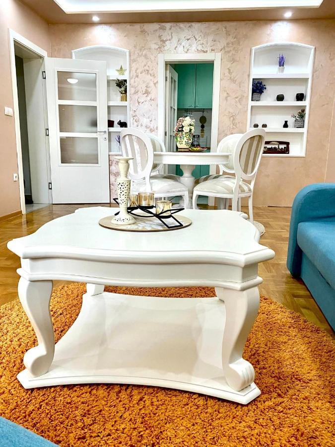 Apartman Diana สเรมสกา มิโตรวิตซา ภายนอก รูปภาพ