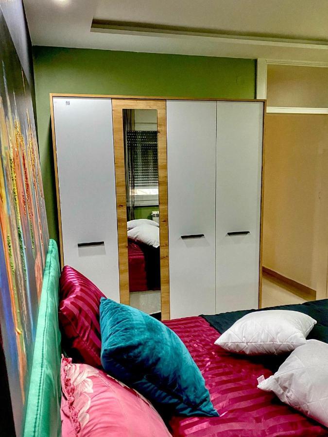 Apartman Diana สเรมสกา มิโตรวิตซา ภายนอก รูปภาพ
