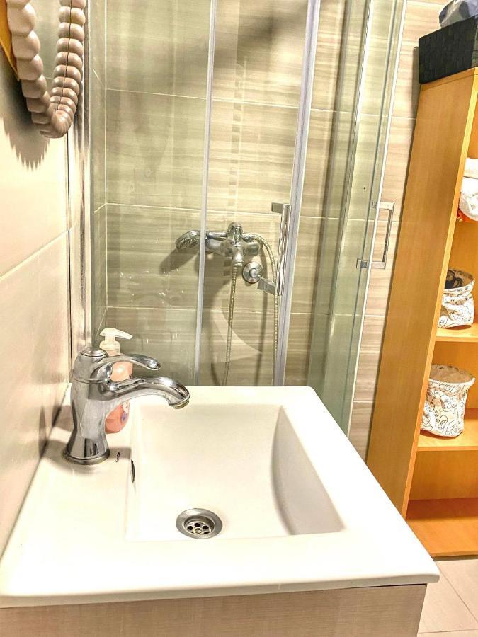 Apartman Diana สเรมสกา มิโตรวิตซา ภายนอก รูปภาพ