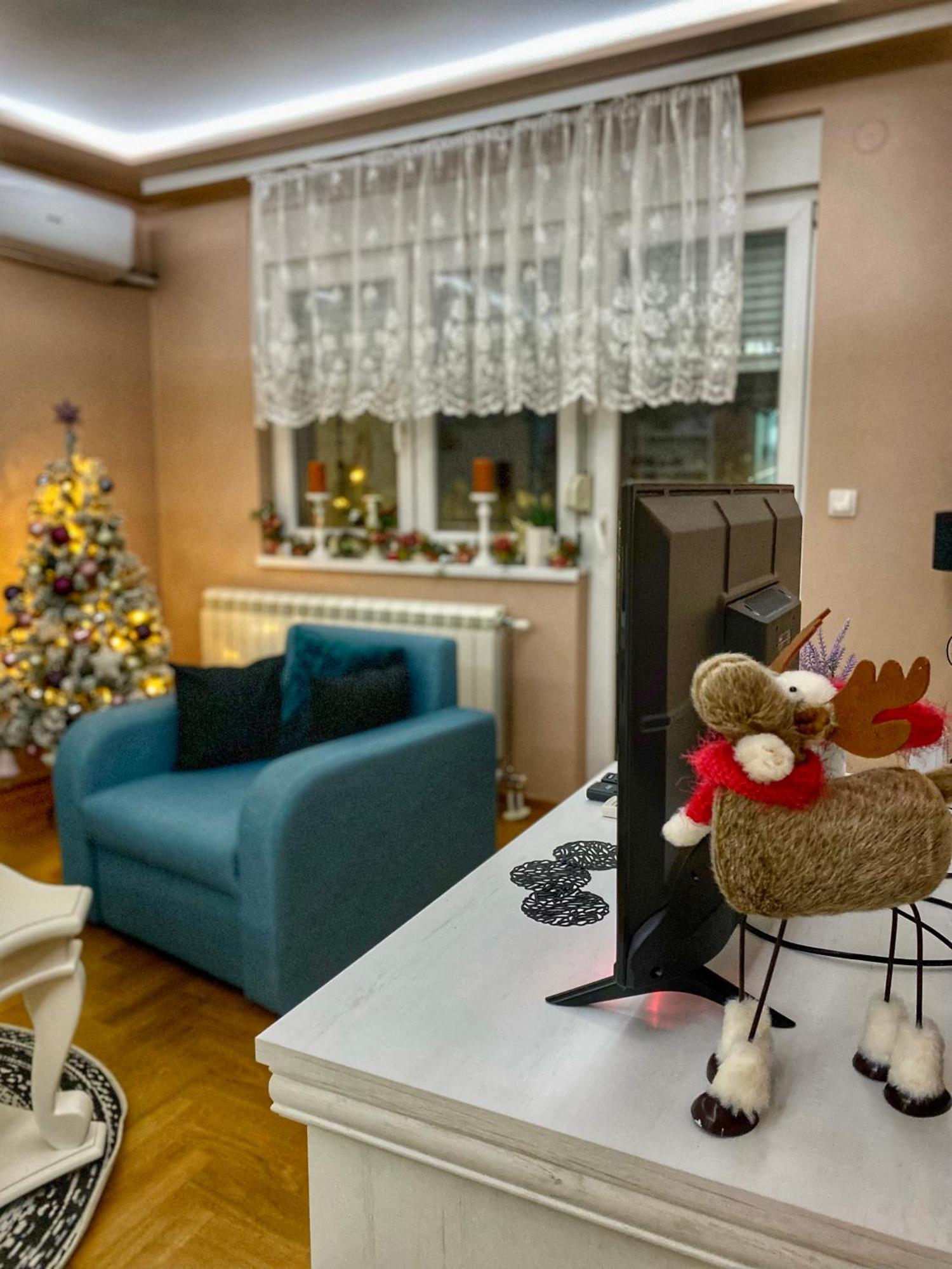Apartman Diana สเรมสกา มิโตรวิตซา ภายนอก รูปภาพ